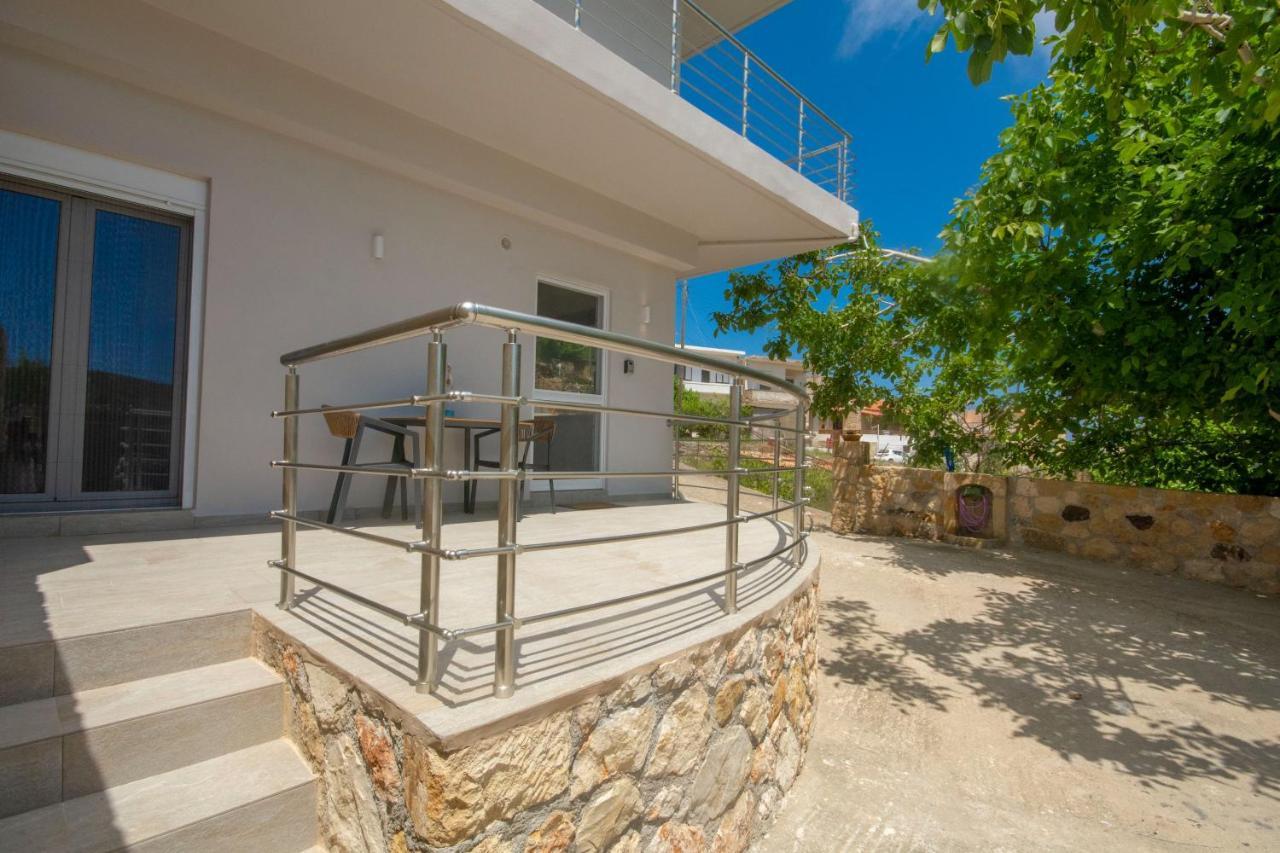 דירות Ravdhoúkha Arismari House מראה חיצוני תמונה
